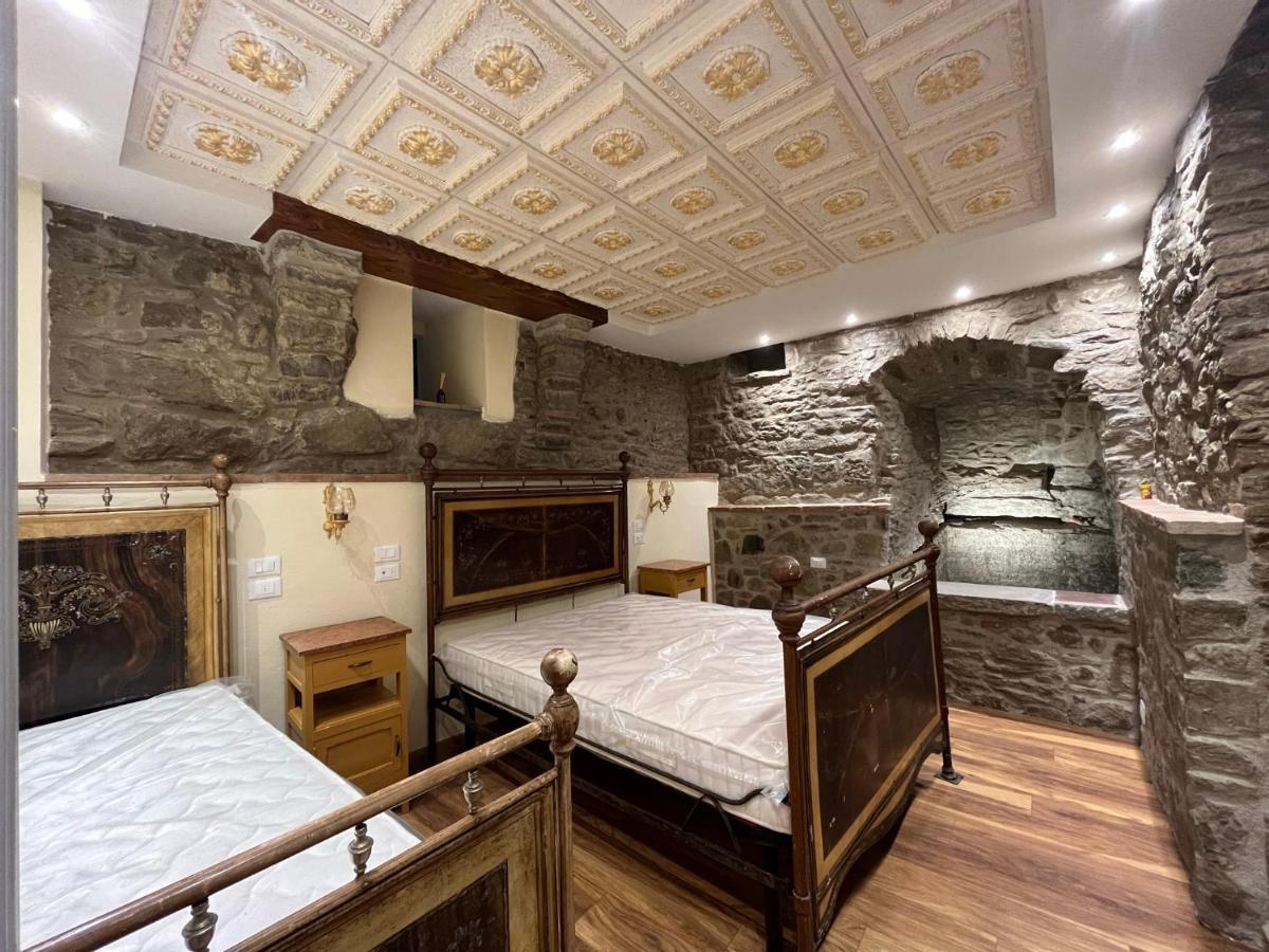 Cortona Suite - The House With Well And The Frescos Palace エクステリア 写真
